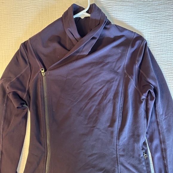 Lululemon Precision Jacket Navy Asymmetrical Zip Up Jacket Size 10 - Picture 9 of 11